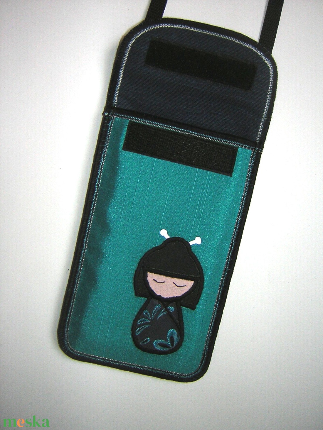 Kokeshi mobiltok Plus-os méretű telefonokhoz Állíthatópántos kistáska Japán baba - táska & tok - pénztárca & más tok - telefontok - Meska.hu Kokeshi mobiltok Plus-os méretű telefonokhoz Állíthatópántos kistáska Japán baba - táska & tok - pénztárca & más tok - telefontok - Meska.hu