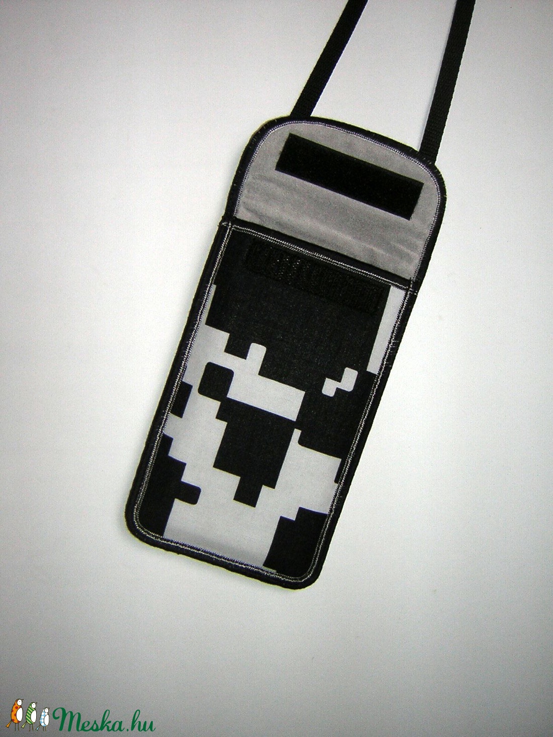 Mobiltok Plus-os méretű telefonokhoz Pixel mintás telefontartó állítható pánttal - táska & tok - pénztárca & más tok - telefontok - Meska.hu Mobiltok Plus-os méretű telefonokhoz Pixel mintás telefontartó állítható pánttal - táska & tok - pénztárca & más tok - telefontok - Meska.hu