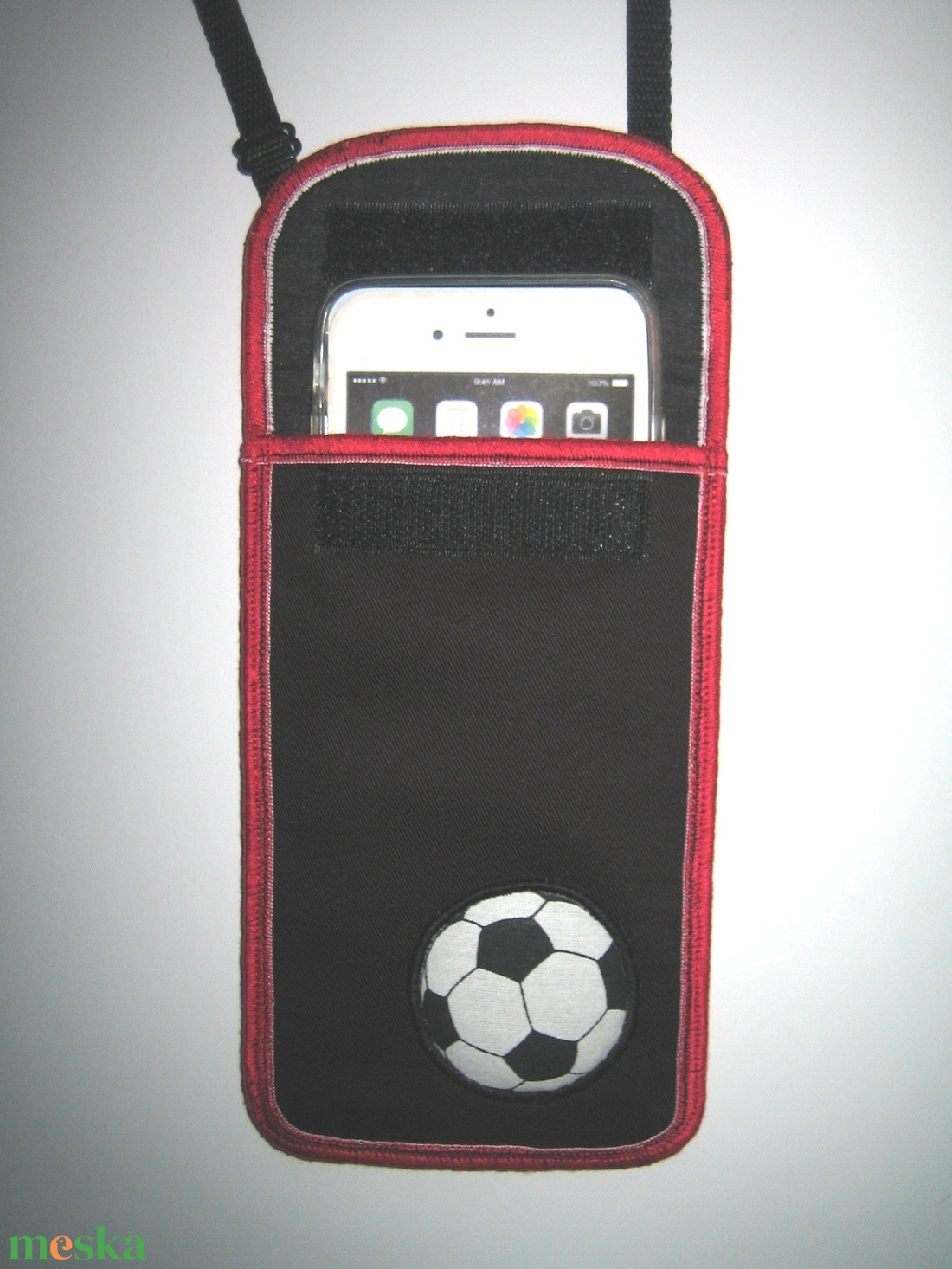 Telefontok nagyméretű telefonhoz 2in1 állítható pántos mini oldaltáska  piros fekete focis - táska & tok - pénztárca & más tok - telefontok - Meska.hu