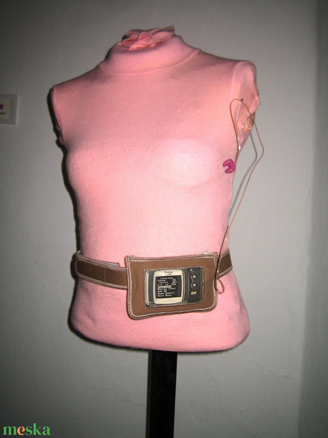 Ablakos Insulin pumpa tartó tok Drapp #inzulinpumpa#tok - táska & tok - övtáska - Meska.hu