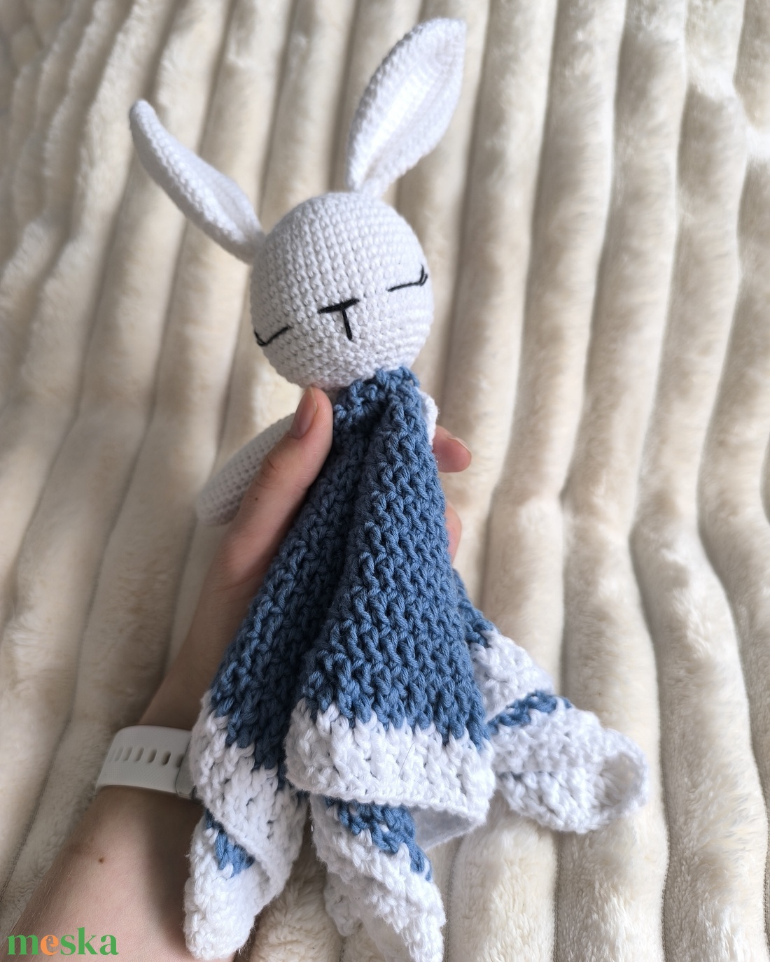 Nudli, a horgolt nyuszis szundikendő - baba - mama - baba játékok - szundikendő, alvóka - Meska.hu