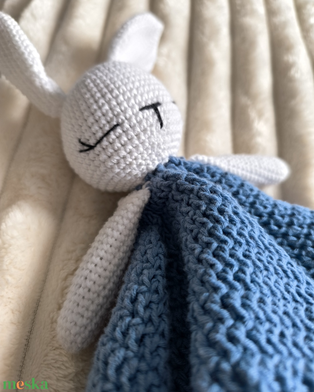 Nudli, a horgolt nyuszis szundikendő - baba - mama - baba játékok - szundikendő, alvóka - Meska.hu