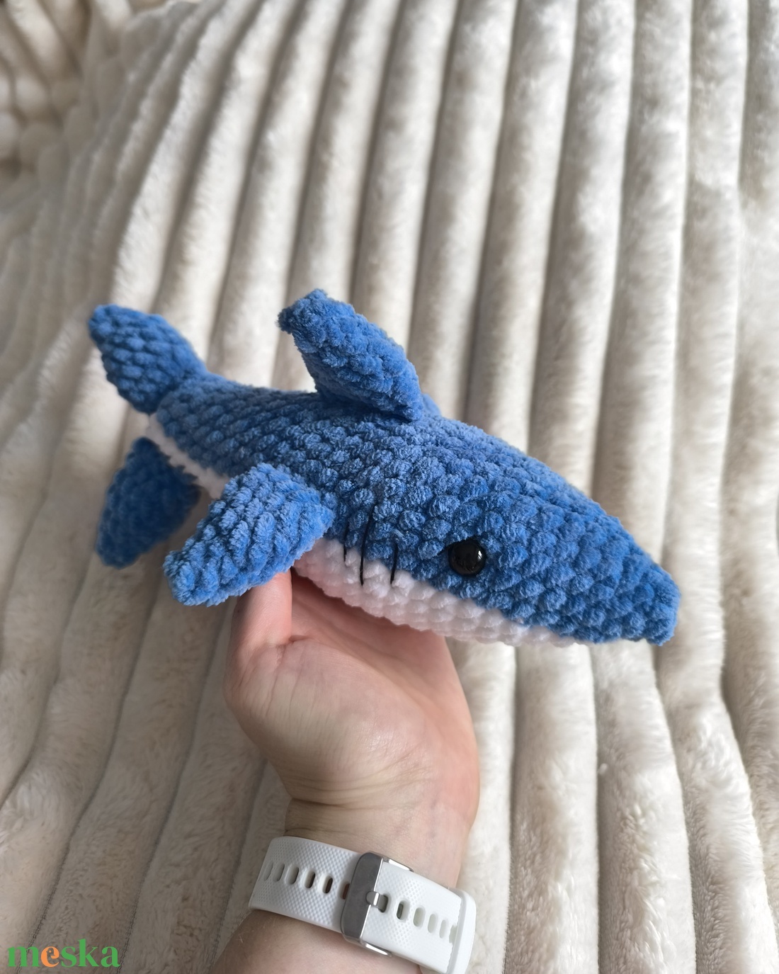 Fincsi, a horgolt cápa - játék & sport - plüssállat & játékfigura - más figura - Meska.hu