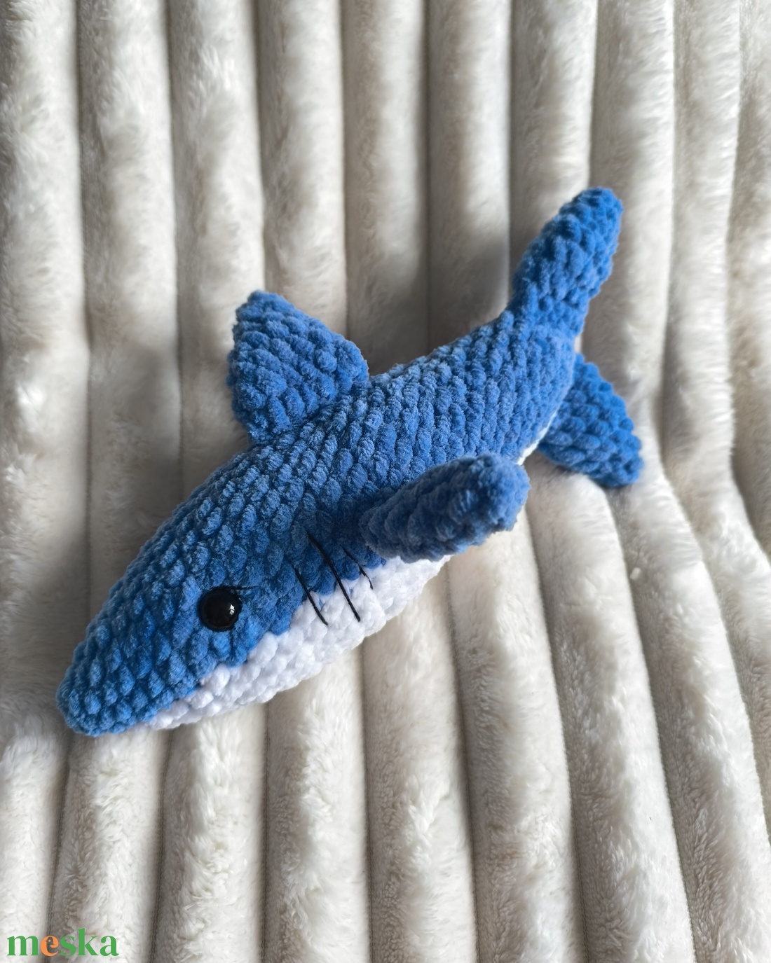 Fincsi, a horgolt cápa - játék & sport - plüssállat & játékfigura - más figura - Meska.hu