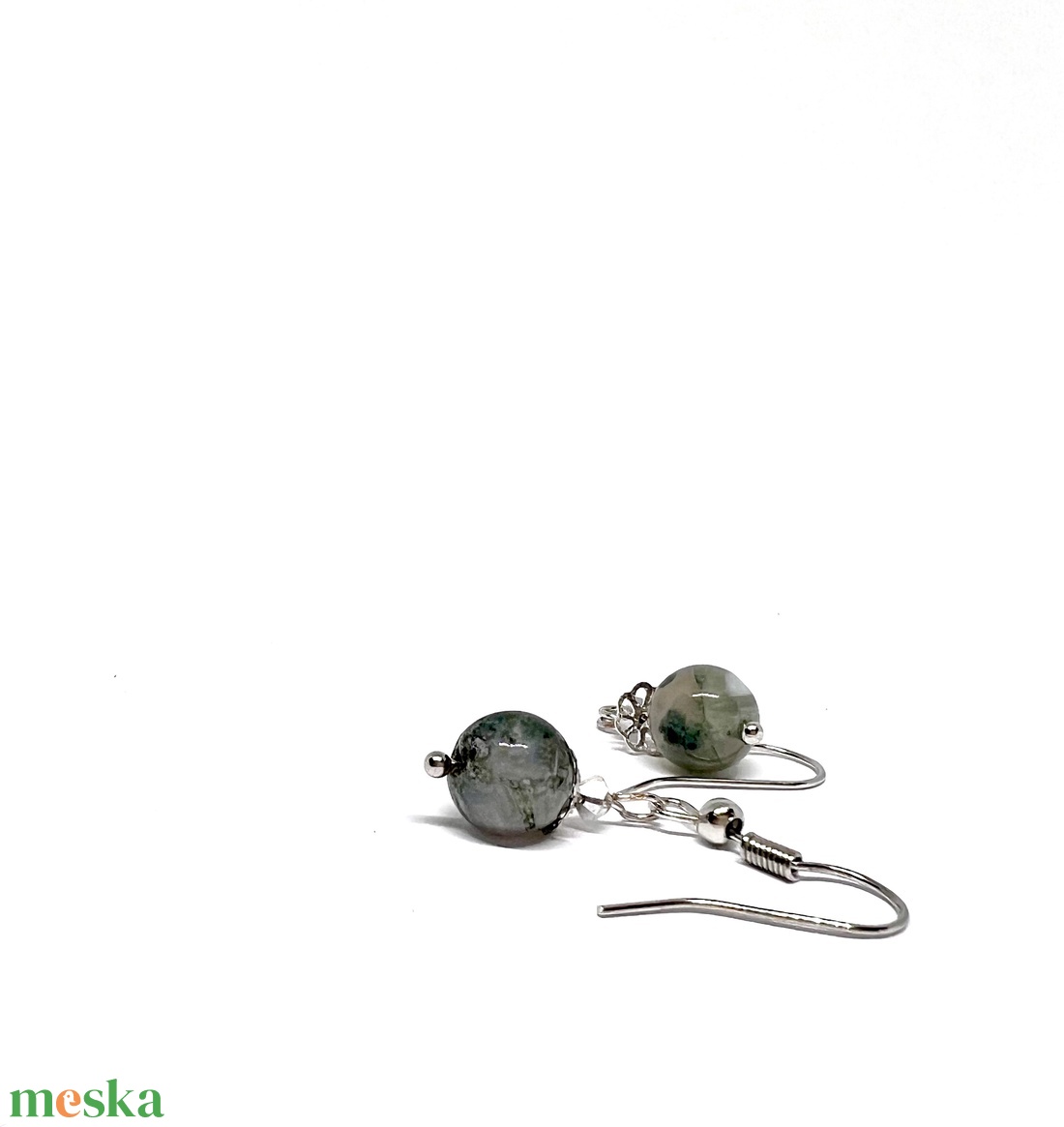 Lógós fülbevaló zöldes barnás jáspis ásvány gyönggyel - ékszer - fülbevaló - lógó fülbevaló - Meska.hu