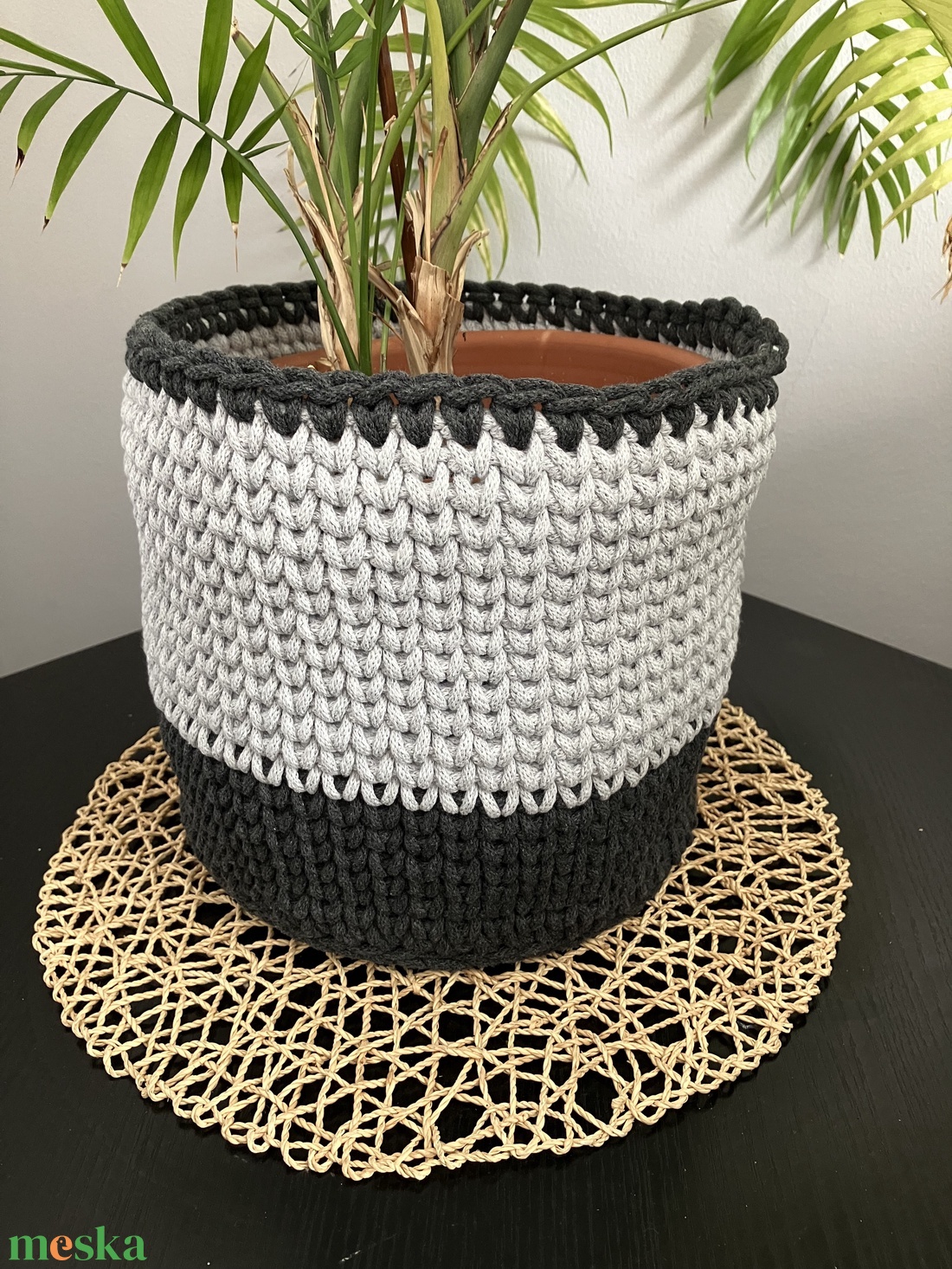 Horgolt kaspó - otthon & életmód - dekoráció - virágdísz és tartó - cserép & kaspó - Meska.hu