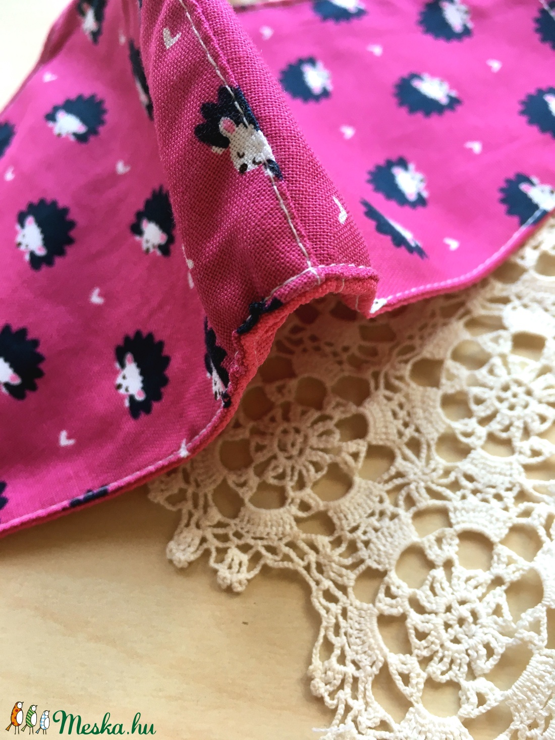 Rózsaszín sünis maszk, női gumis orrú arcmaszk, designer textil maszk - női - női - Meska.hu Rózsaszín sünis maszk, női gumis orrú arcmaszk, designer textil maszk - női - női - Meska.hu