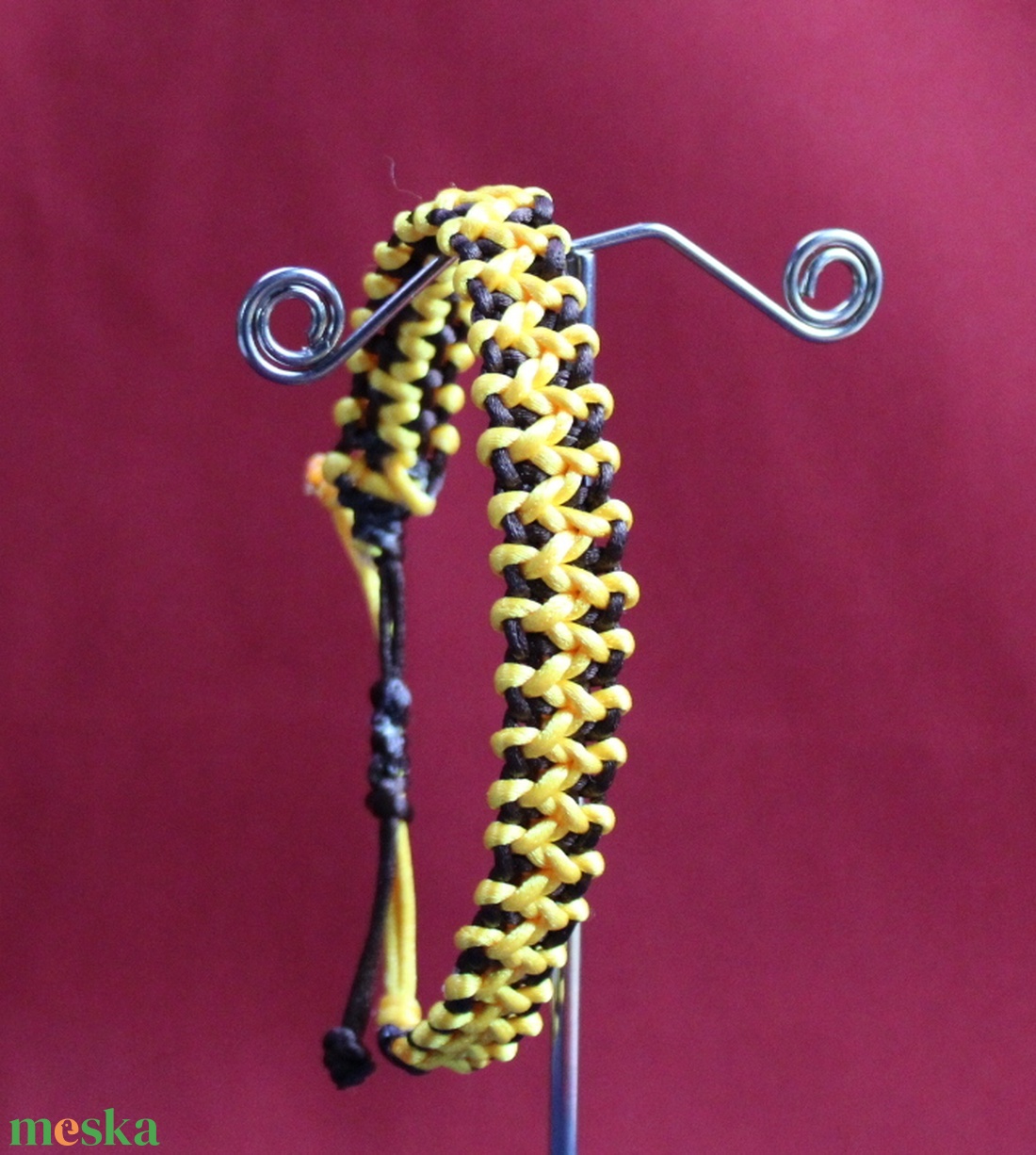 Paracord mintás karkötő - ékszer - karkötő - fonott karkötő - Meska.hu Paracord mintás karkötő - ékszer - karkötő - fonott karkötő - Meska.hu