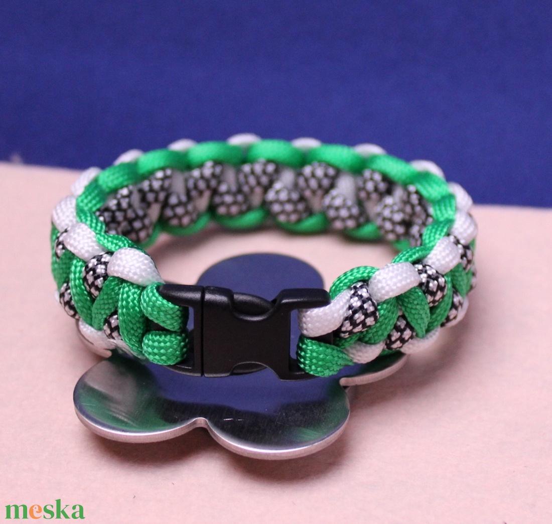 Paracord Fradi szurkolói karkötő paracord - ékszer - karkötő - fonott karkötő - Meska.hu Paracord Fradi szurkolói karkötő paracord - ékszer - karkötő - fonott karkötő - Meska.hu