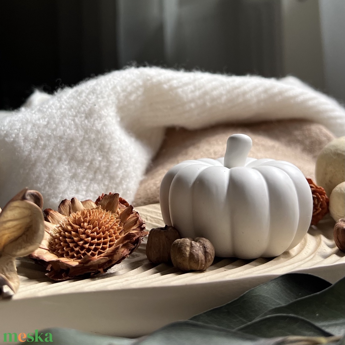 Kis tök dekoráció - fehér - otthon & életmód - dekoráció - halloween - halloweeni tök és lámpás - Meska.hu
