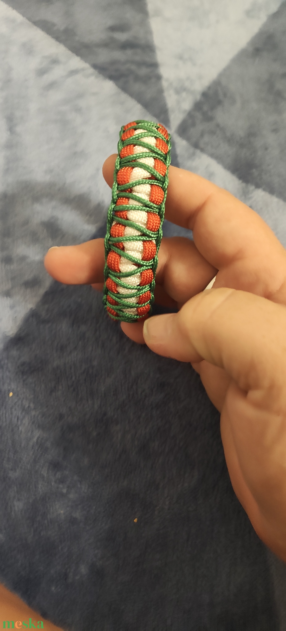 Kézzel font Paracord karkötő / Túlélő karkötő (21,5 cm � Piros-fehér-zöld / Fekete-sárga) - ékszer - karkötő - fonott karkötő - Meska.hu