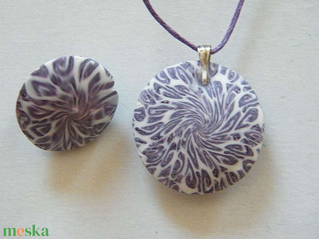 Fáradt áfonya ékszerszett medál és bross - ékszer - ékszerszett - Meska.hu Fáradt áfonya ékszerszett medál és bross - ékszer - ékszerszett - Meska.hu