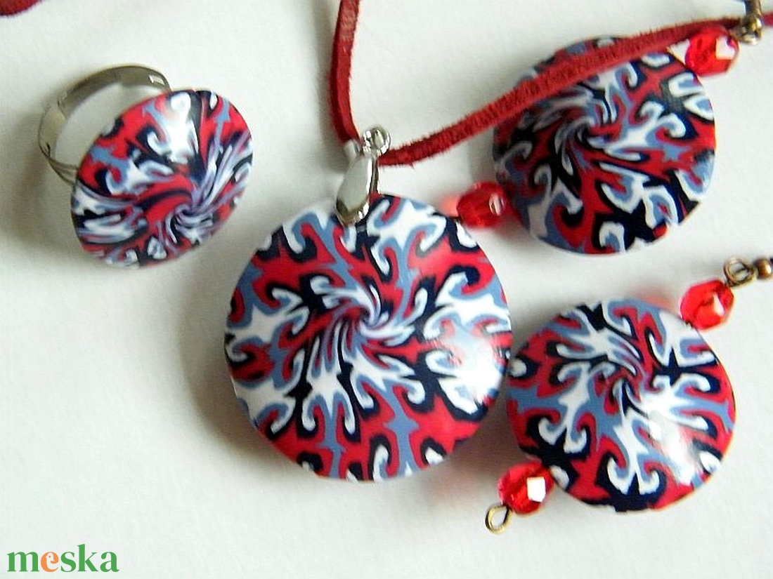 Örök körforgás ékszerszett medál, fülbevaló és gyűrű - ékszer - ékszerszett - Meska.hu