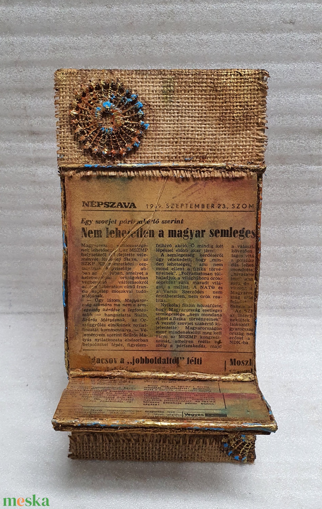 Telefontartó vintage - Régi hírek, új hírek - otthon & életmód - dekoráció - asztal és polc dekoráció - dekorációs tál, tartó - Meska.hu Telefontartó vintage - Régi hírek, új hírek - otthon & életmód - dekoráció - asztal és polc dekoráció - dekorációs tál, tartó - Meska.hu