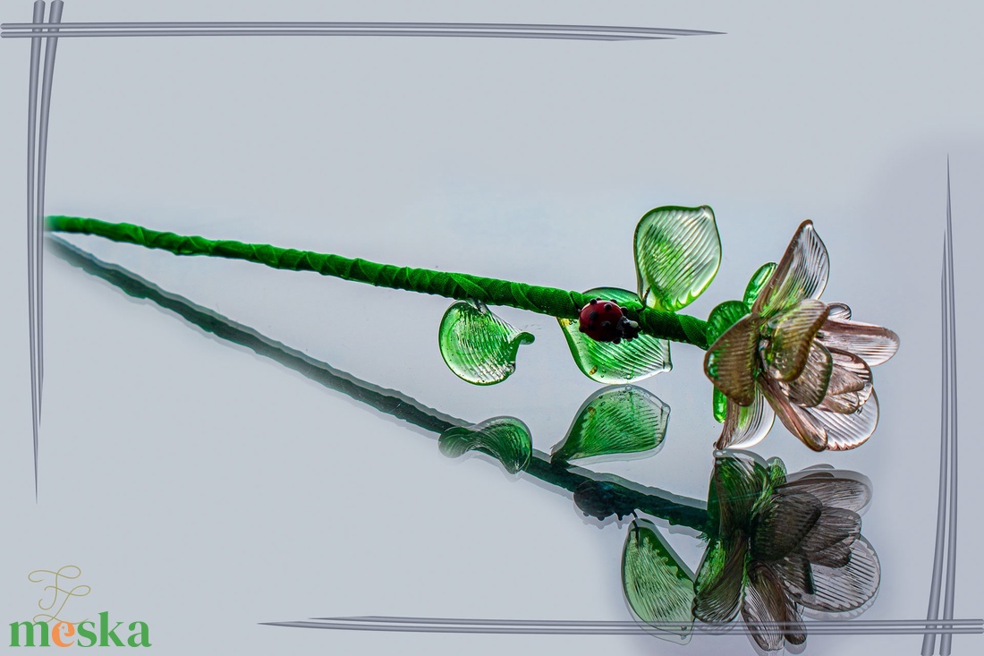 Rózsaszín átlátszó üveg rózsa - otthon & életmód - dekoráció - asztal és polc dekoráció - díszüveg - Meska.hu