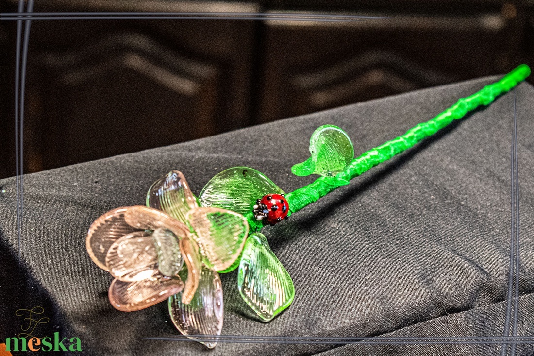 Rózsaszín átlátszó üveg rózsa - otthon & életmód - dekoráció - asztal és polc dekoráció - díszüveg - Meska.hu