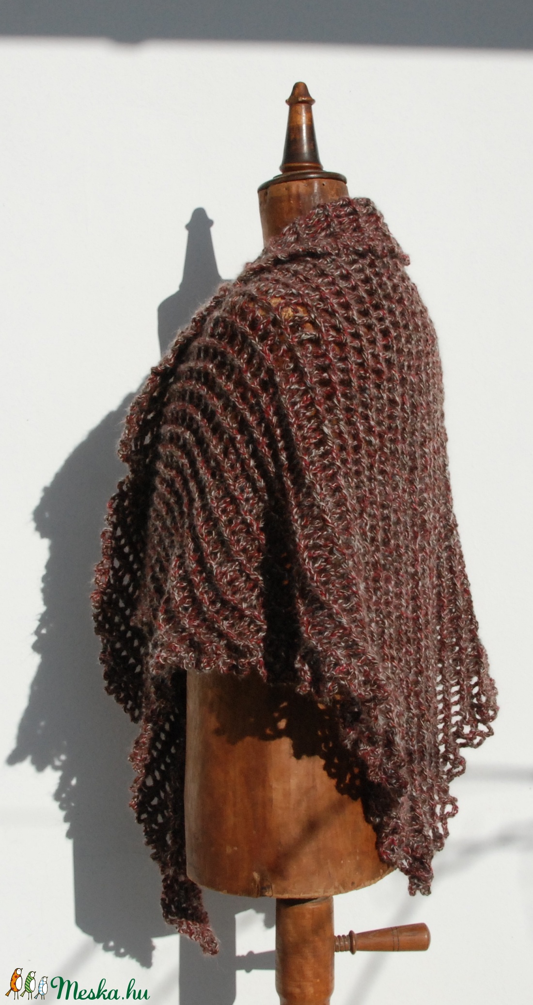 Barna, horgolt vállkendő  -  - Meska.hu