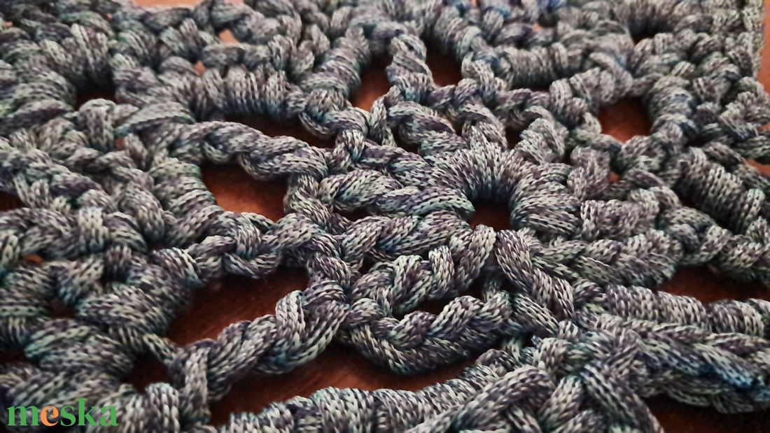 Horgolt őszi asztaldísz - otthon & életmód - dekoráció - asztal és polc dekoráció - horgolt & csipketerítő - Meska.hu