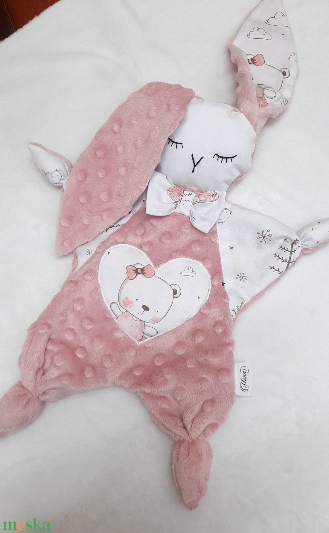 Púder színű szundinyuszi - baba - mama - baba játékok - szundikendő, alvóka - Meska.hu