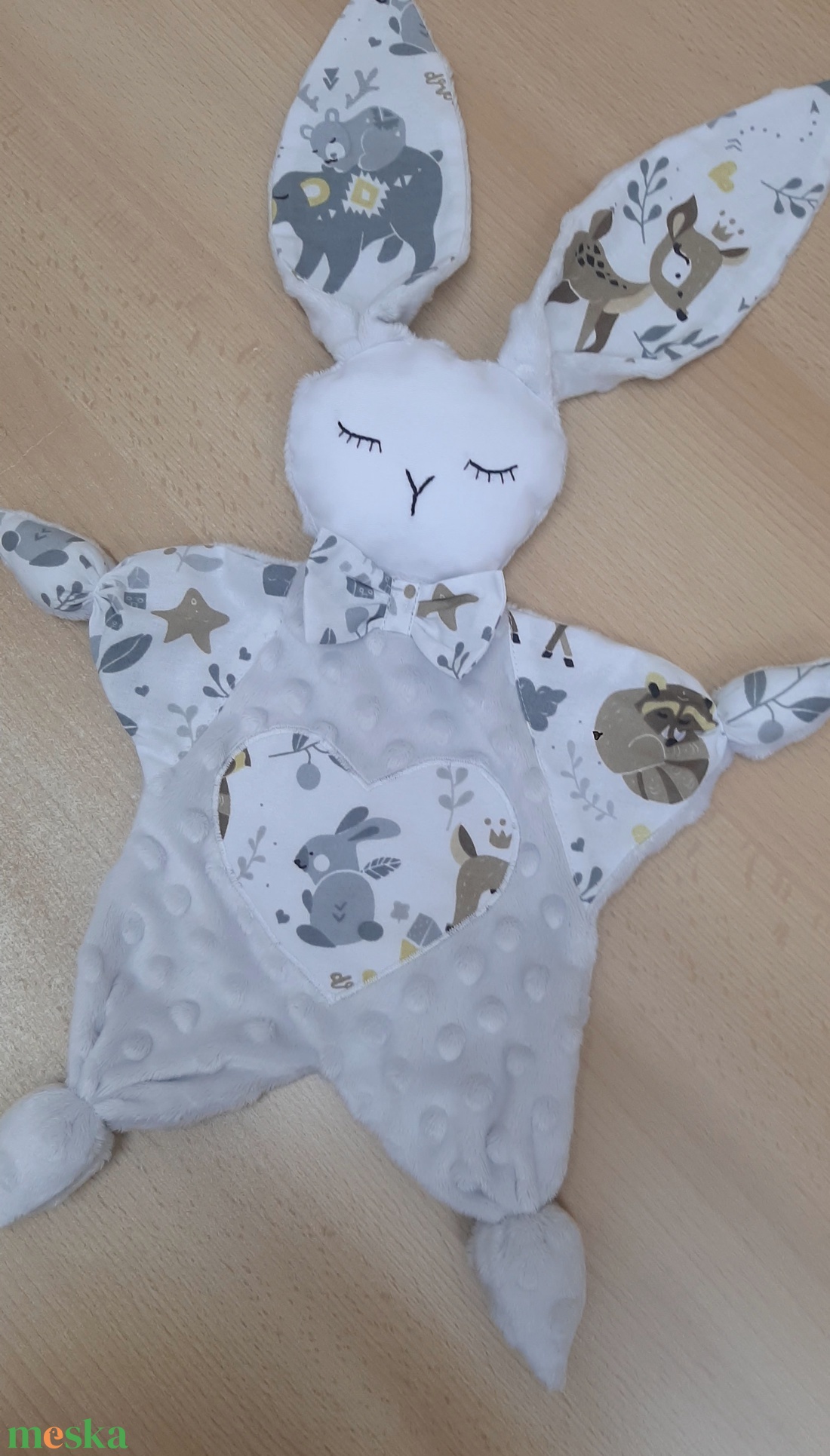 Halvány szürke szundinyuszi  - baba - mama - baba játékok - szundikendő, alvóka - Meska.hu