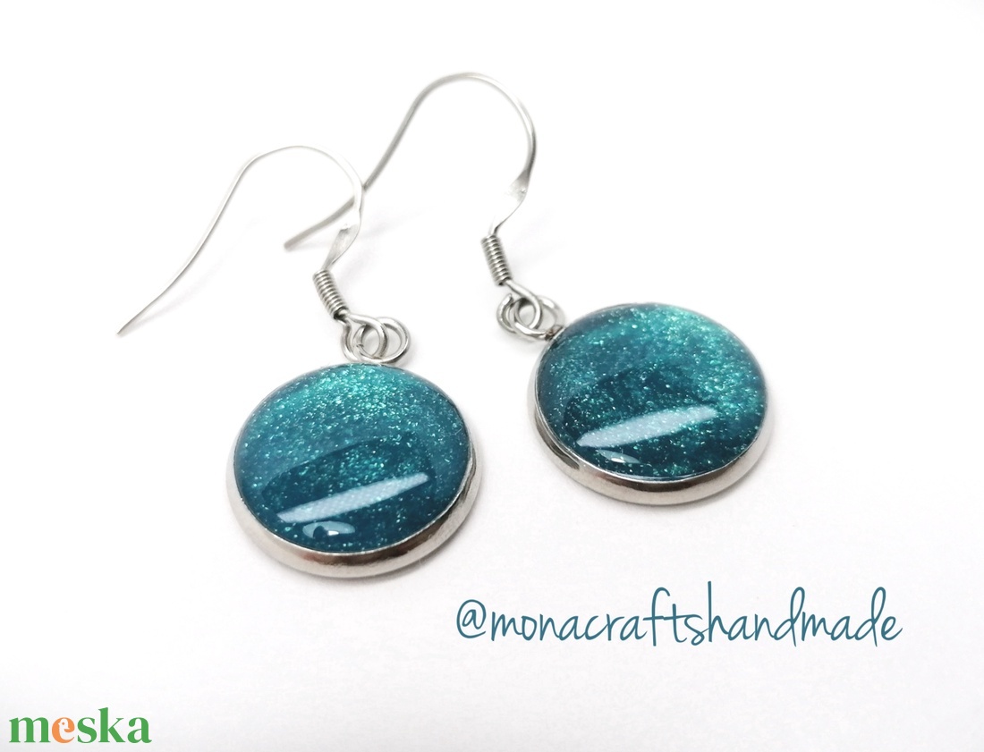 Aurora - türkizkék csillámos fülbevaló acél alappal  (15 mm) - ékszer - fülbevaló - lógós kerek fülbevaló - Meska.hu