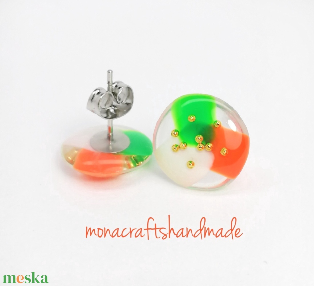 Hollie - műgyanta fülbevaló acél alappal - ékszer - fülbevaló - pötty fülbevaló - Meska.hu