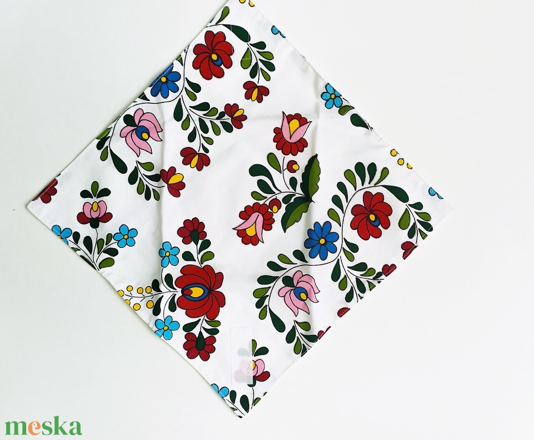 Újraszalvéta, szendvics csomagoló, kalocsai mintás - táska & tok - uzsonna- & ebéd tartó - szendvics csomagoló - Meska.hu Újraszalvéta, szendvics csomagoló, kalocsai mintás - táska & tok - uzsonna- & ebéd tartó - szendvics csomagoló - Meska.hu