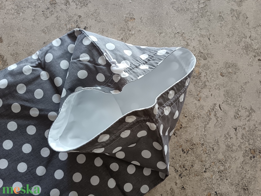 Nagy méretű kenyereszsák, frissentartó zsák, pékárus zsák-Szürke alapon fehér nagy pöttyös - táska & tok - bevásárlás & shopper táska - kenyeres zsák - Meska.hu Nagy méretű kenyereszsák, frissentartó zsák, pékárus zsák-Szürke alapon fehér nagy pöttyös - táska & tok - bevásárlás & shopper táska - kenyeres zsák - Meska.hu