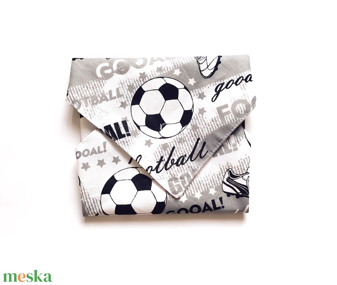 Újraszalvéta, szendvics csomagoló, textil szalvéta, szürke focis - táska & tok - uzsonna- & ebéd tartó - szendvics csomagoló - Meska.hu Újraszalvéta, szendvics csomagoló, textil szalvéta, szürke focis - táska & tok - uzsonna- & ebéd tartó - szendvics csomagoló - Meska.hu