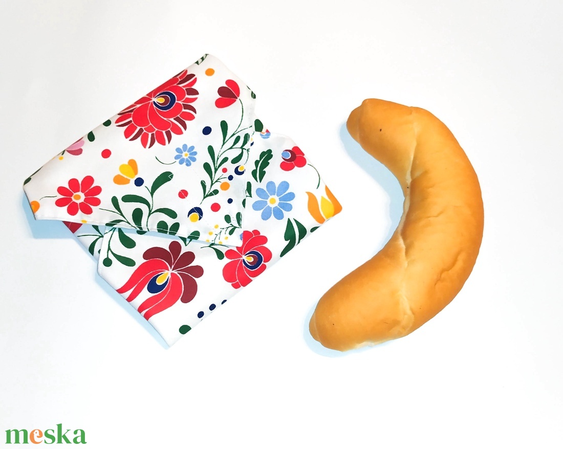 Újraszalvéta, szendvics csomagoló, ökoszalvéta fehér alapon matyó mintás - táska & tok - uzsonna- & ebéd tartó - szendvics csomagoló - Meska.hu Újraszalvéta, szendvics csomagoló, ökoszalvéta fehér alapon matyó mintás - táska & tok - uzsonna- & ebéd tartó - szendvics csomagoló - Meska.hu