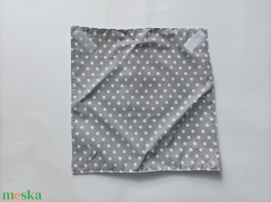 Újraszalvéta, szendvics csomagoló, vilgos szürke alapon fehér pöttyös - táska & tok - uzsonna- & ebéd tartó - szendvics csomagoló - Meska.hu