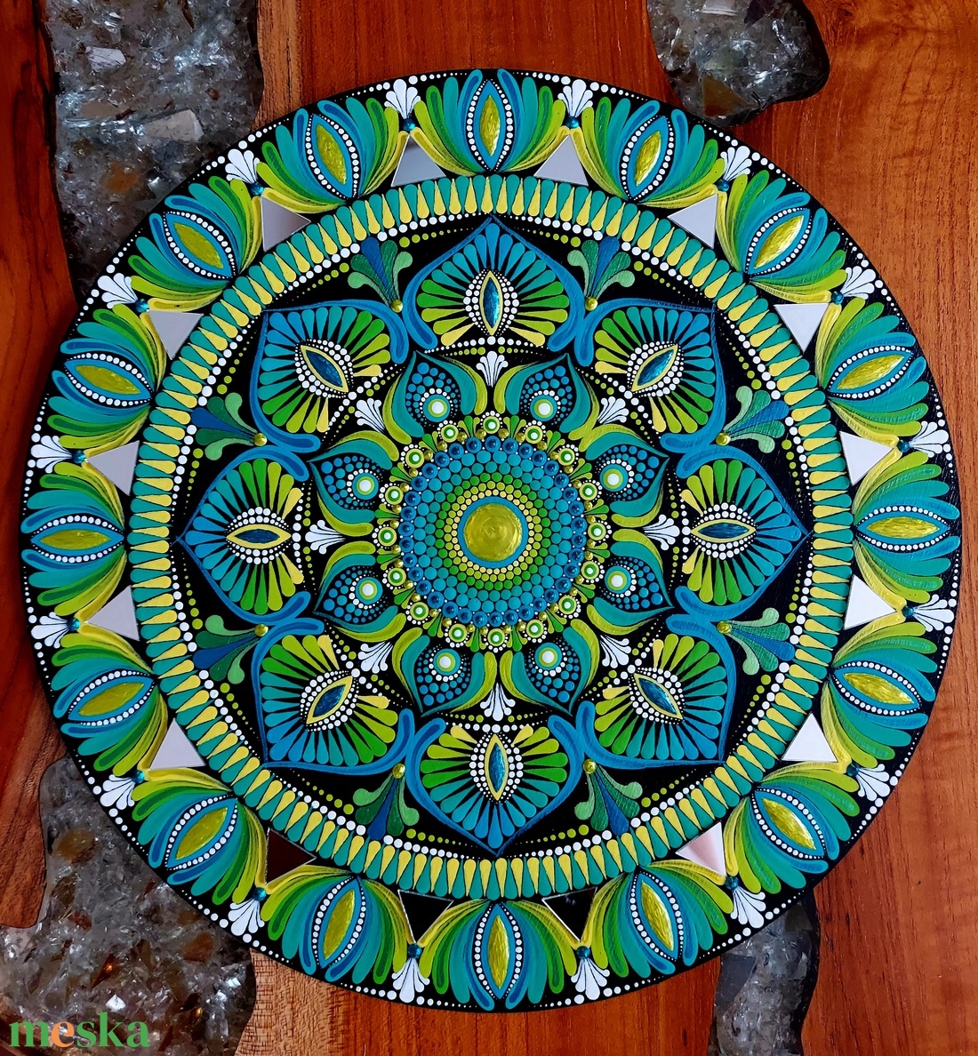 Kékes-zöldes-sárgás színátmenetes kisebb mandala - otthon & életmód - dekoráció - spiritualitás - mandala - Meska.hu Kékes-zöldes-sárgás színátmenetes kisebb mandala - otthon & életmód - dekoráció - spiritualitás - mandala - Meska.hu