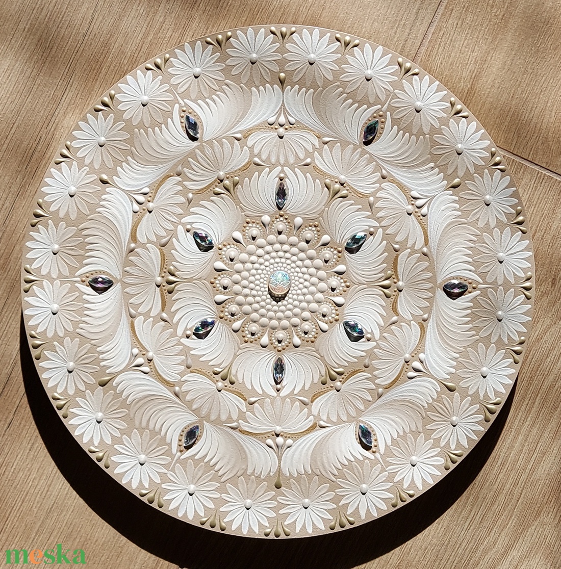 30 cm-es Fehéres-bézses színátmenetes virágos mandala - otthon & életmód - dekoráció - spiritualitás - mandala - Meska.hu