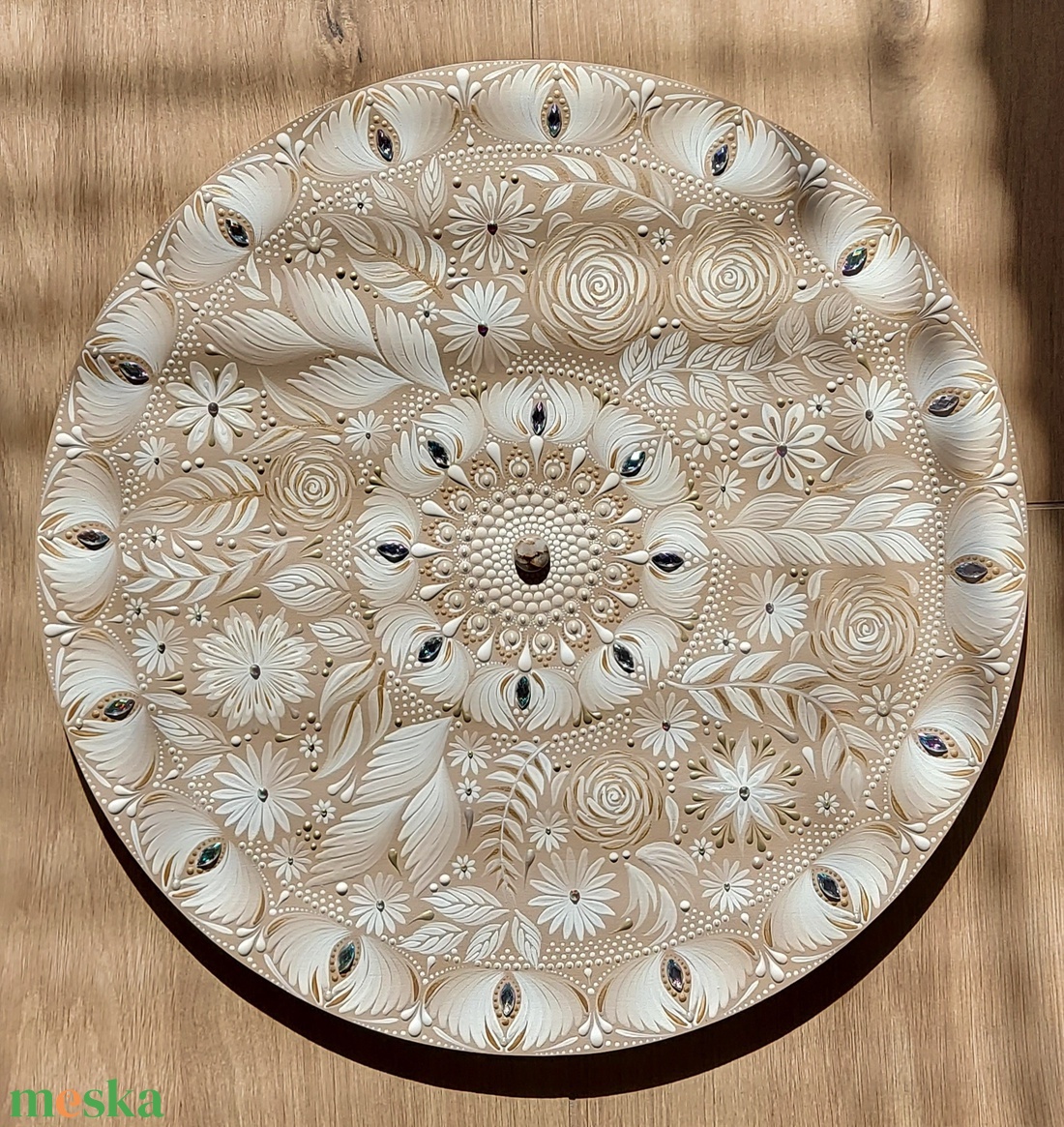 45 cm-es fehéres-bézses virágos-leveles mandala - otthon & életmód - dekoráció - spiritualitás - mandala - Meska.hu
