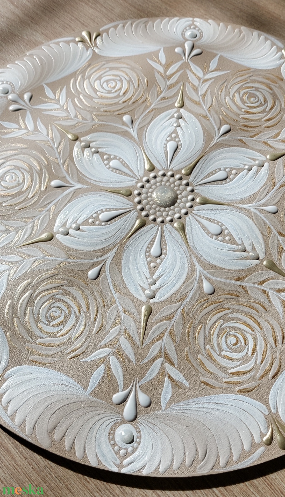 25 cm-es fehéres-bézses rózsás kis mandala - otthon & életmód - dekoráció - spiritualitás - mandala - Meska.hu