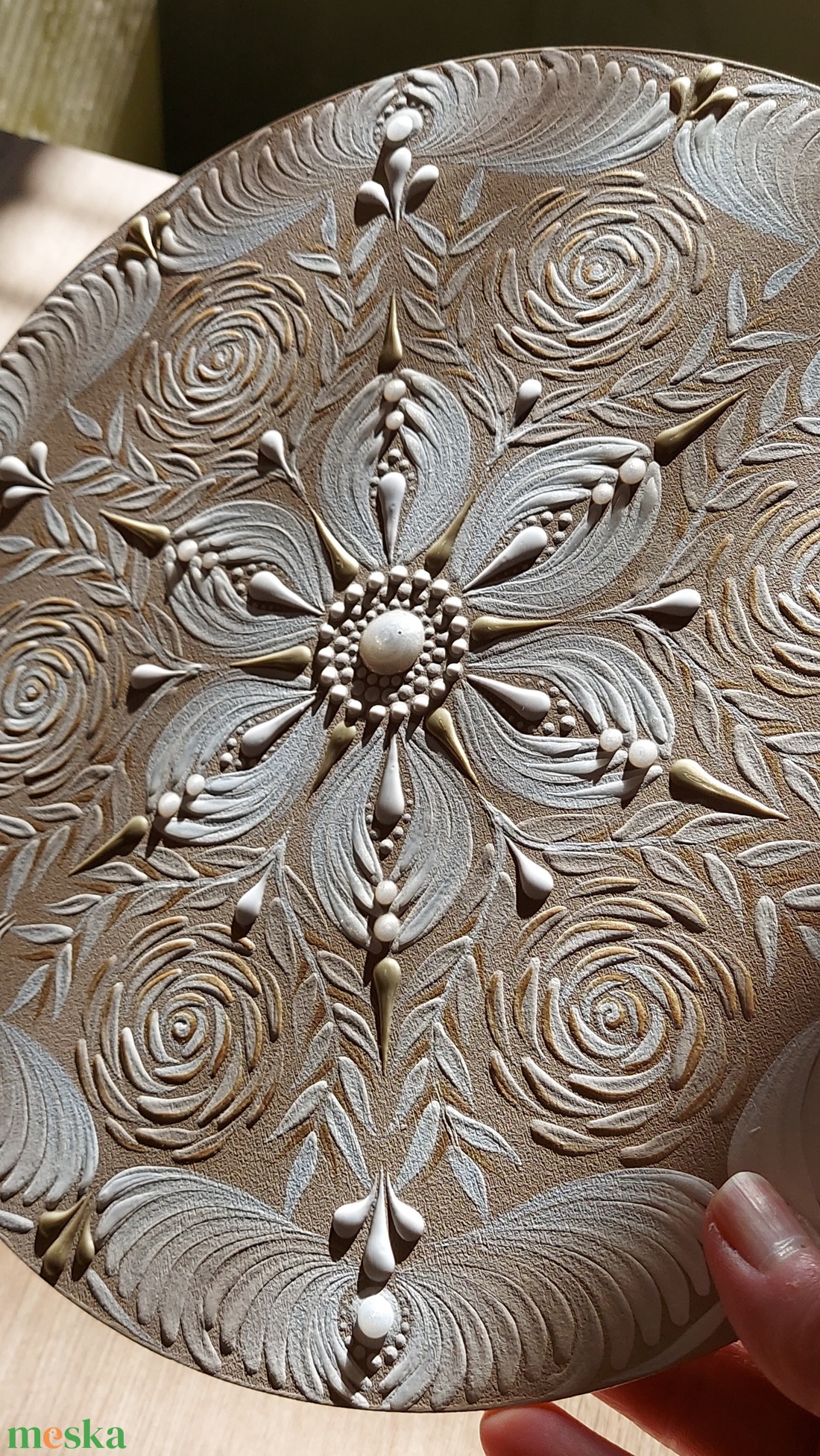 25 cm-es fehéres-bézses rózsás kis mandala - otthon & életmód - dekoráció - spiritualitás - mandala - Meska.hu