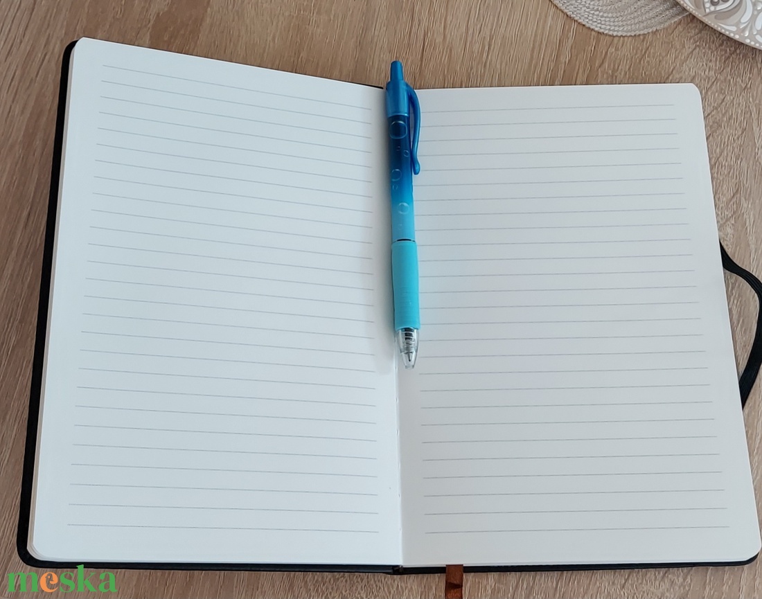 A5-ös méretű, kézzel festett mandalamintás jegyzetfüzet - otthon & életmód - dekoráció - spiritualitás - mandala - Meska.hu