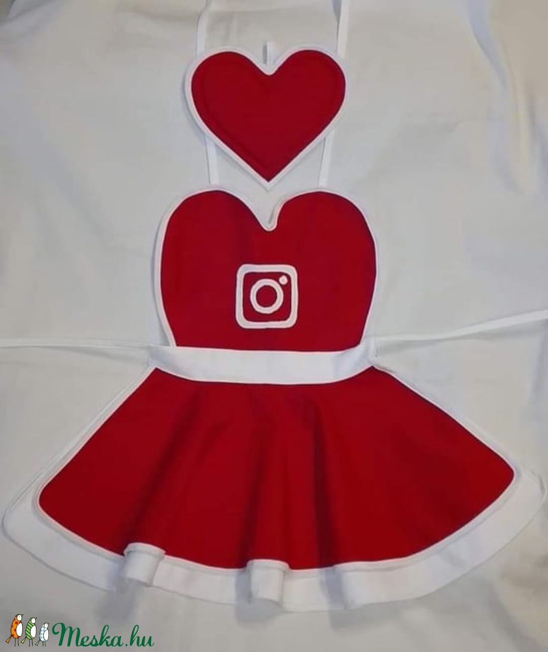 Csajos Instagram kötény hölgyeknek like kesztyűvel, névre szólóan -  - Meska.hu