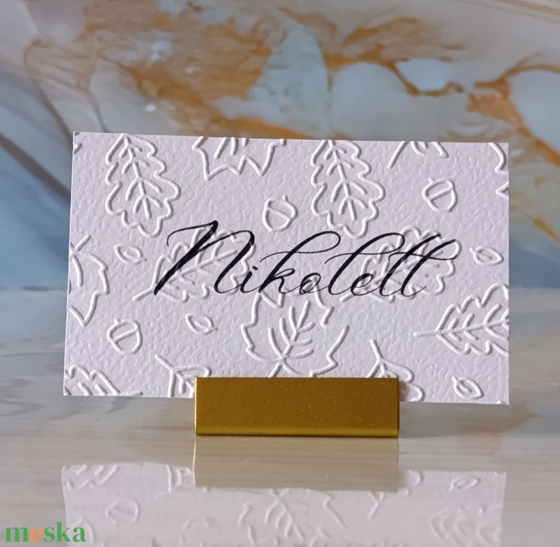 Dombornyomott, esküvői, őszi leveles ültetőkártya, névtábla, ültetőkártya, domborított, ősz, levelek, hulló levelek - esküvő - meghívó & kártya - ültetési rend - Meska.hu