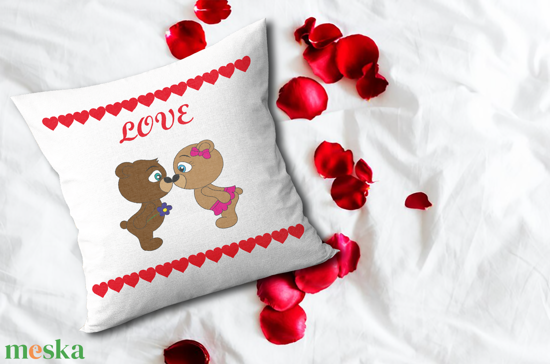 Macis szives párna  - otthon & életmód - lakástextil - párna & párnahuzat - Meska.hu