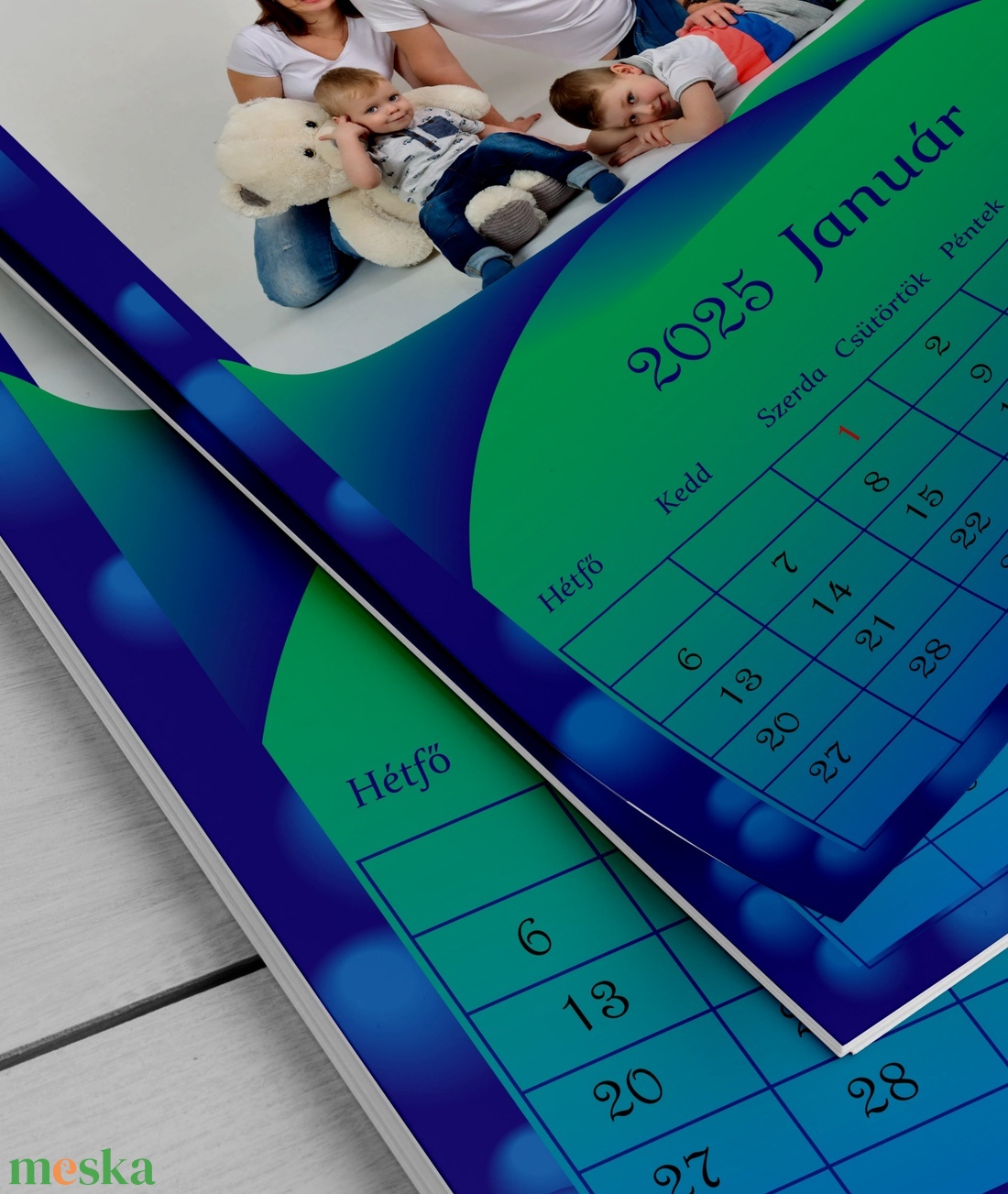 2026-os A3-as falinaptár kék buborékos  - otthon & életmód - dekoráció - fali és függő dekoráció - falinaptár & öröknaptár - Meska.hu