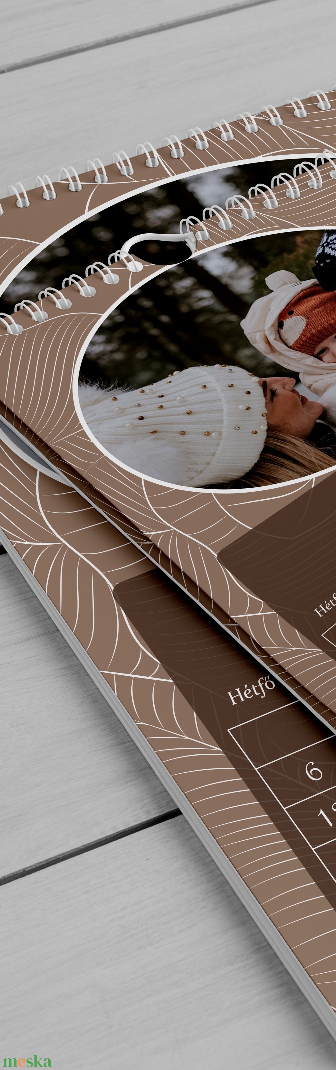 2026-os A4-es falinaptár barna vonalas leveles - otthon & életmód - dekoráció - fali és függő dekoráció - falinaptár & öröknaptár - Meska.hu