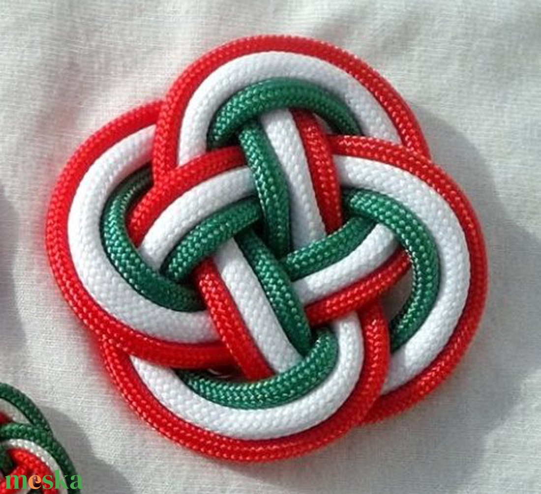 Kokárda, nagy, 3db - ékszer - kitűző és bross - kitűző - Meska.hu Kokárda, nagy, 3db - ékszer - kitűző és bross - kitűző - Meska.hu