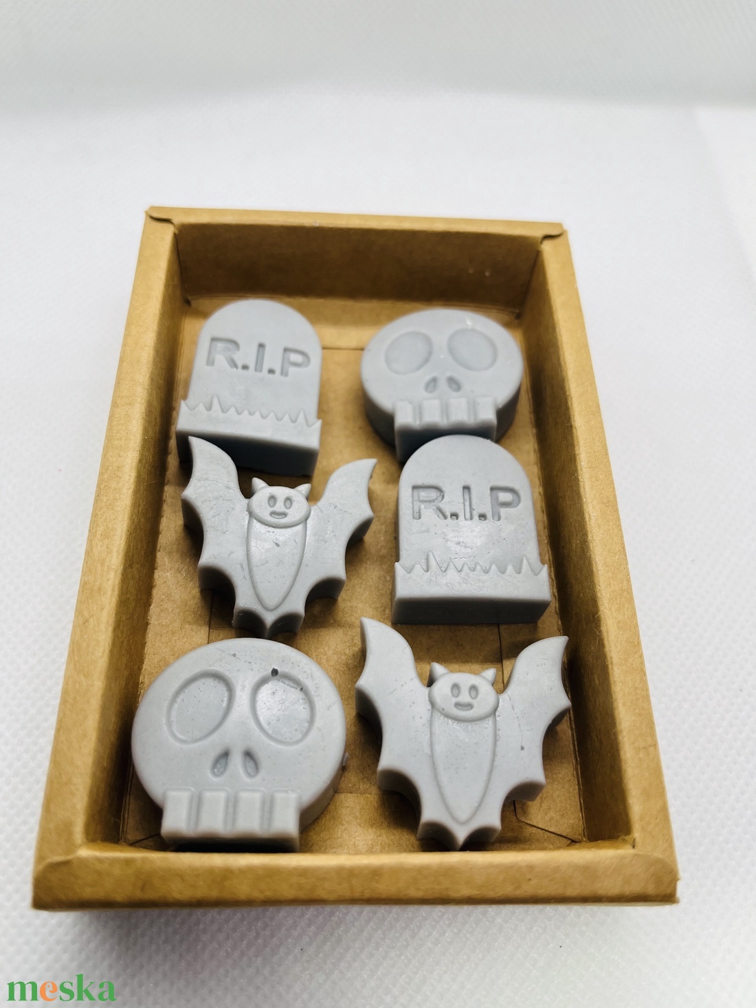 Halloweeni illatviasz csomag - világos szürke - otthon & életmód - dekoráció - halloween - halloweeni dekoráció - Meska.hu