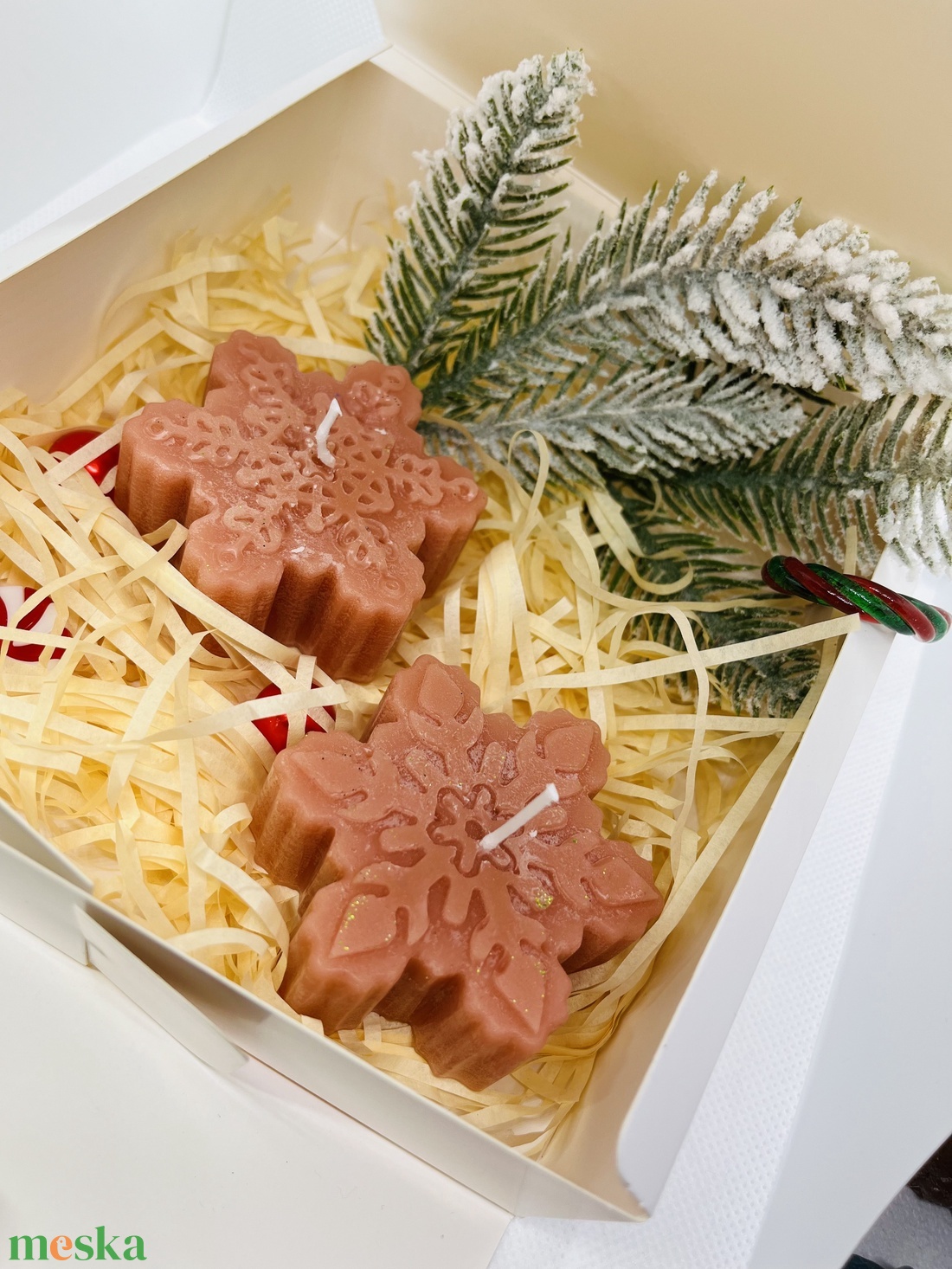 Rózsás Bronz Hópehely Gyertya  a melegség és elegancia találkozása - otthon & életmód - gyertya, illat, aroma - gyertya - Meska.hu