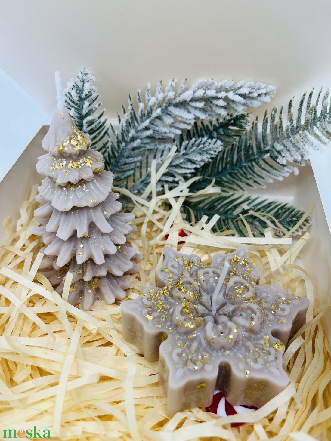 Bézs Karácsonyi Gyertyaszett  Fenyőfa és Hópehely - karácsony - karácsonyi lakásdekoráció - karácsonyi illatgyertya, mécses - Meska.hu