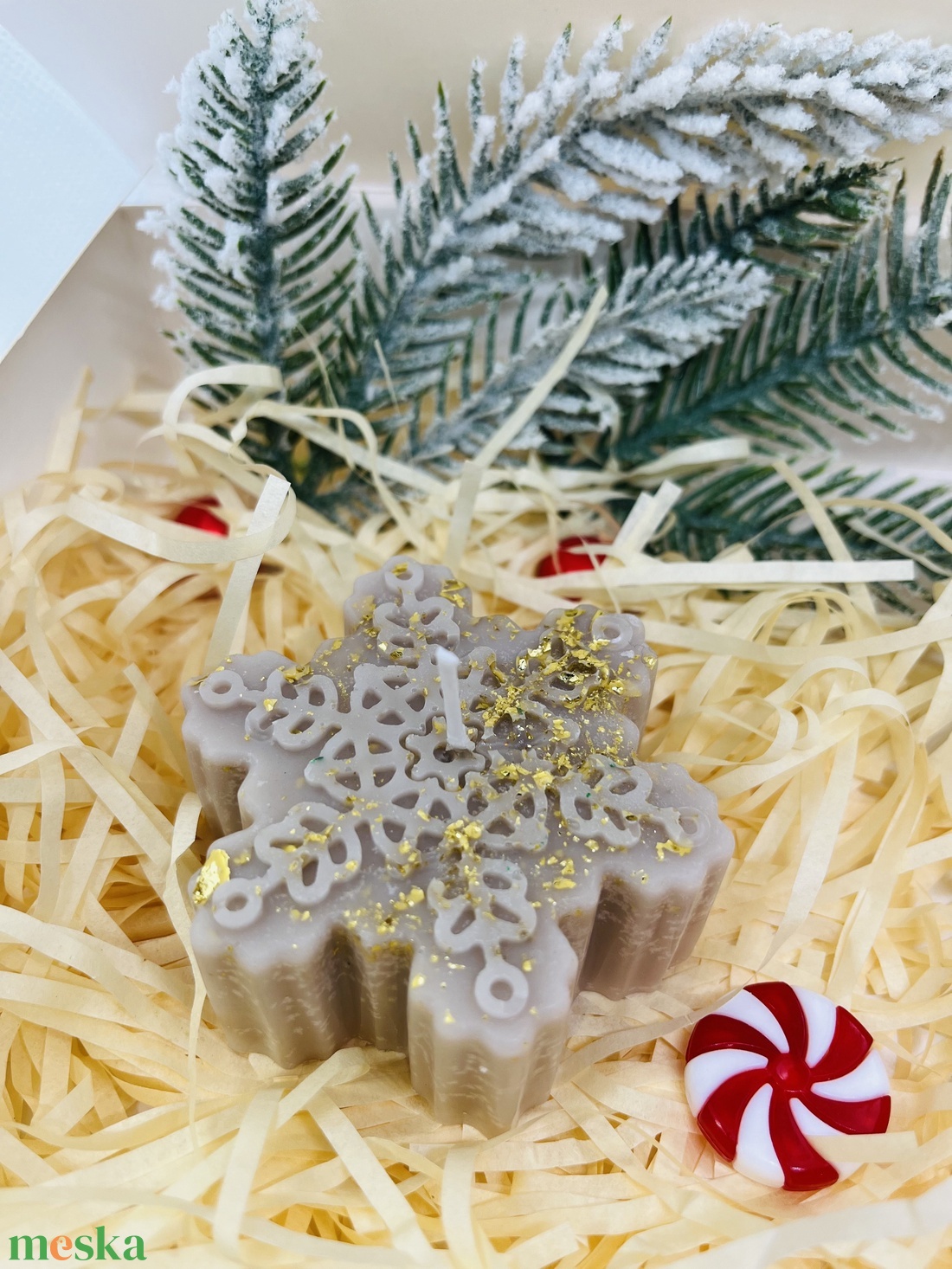 Beige hópehely gyertya szett� Téli elegancia aranyfényben_2 - karácsony - karácsonyi lakásdekoráció - karácsonyi illatgyertya, mécses - Meska.hu