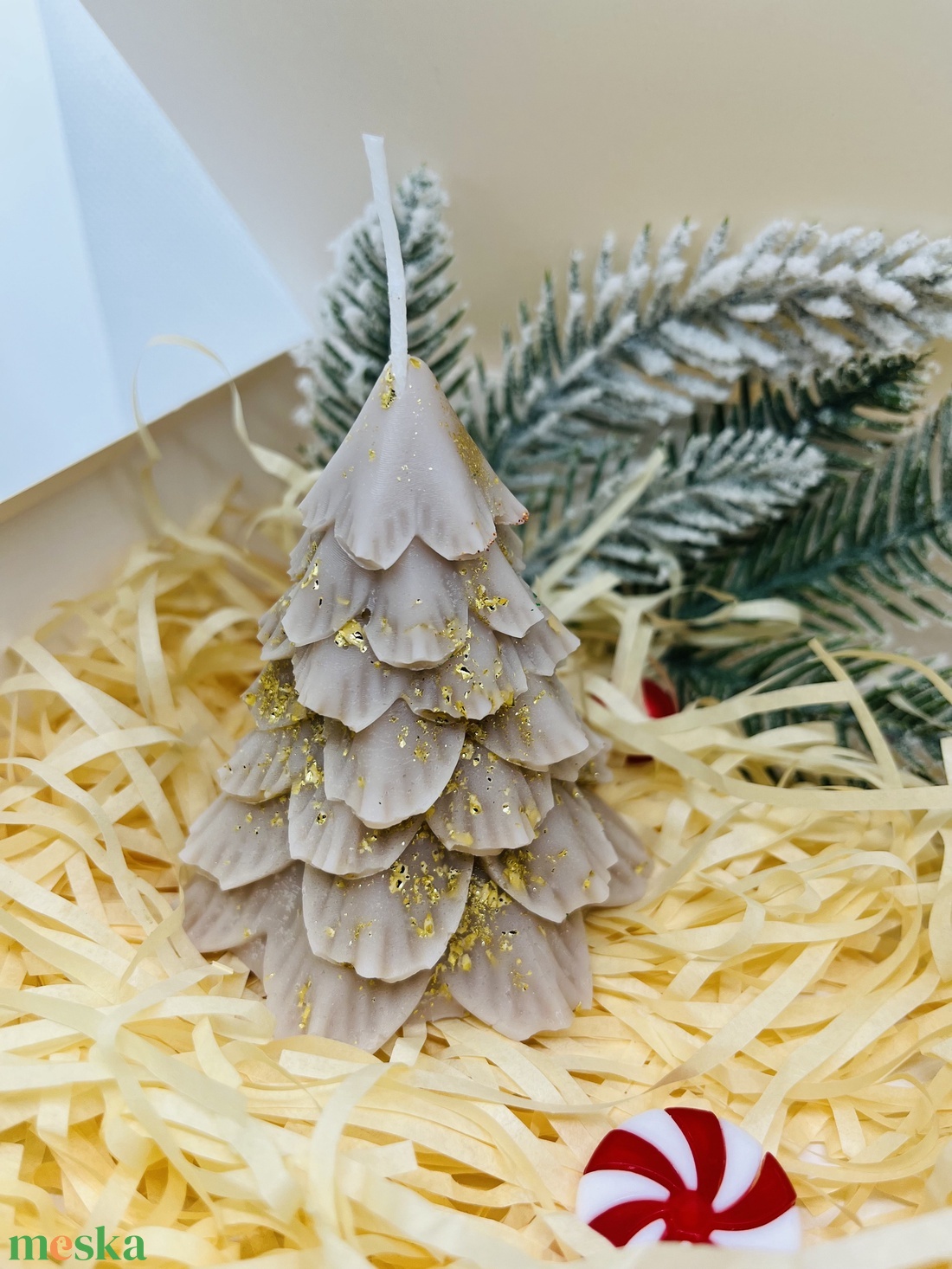 Bézs Fenyőfa Gyertya - karácsony - karácsonyi lakásdekoráció - karácsonyi illatgyertya, mécses - Meska.hu