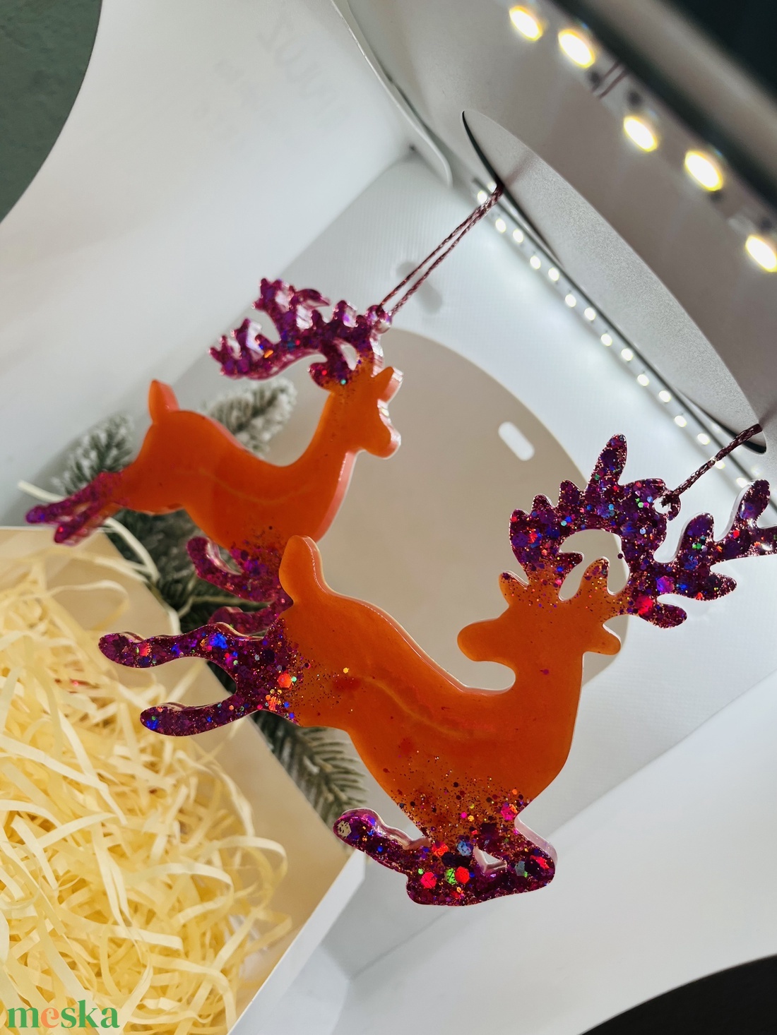Epoxy Rénszarvas  Pink Csillogásban - karácsony - karácsonyi lakásdekoráció - karácsonyfadíszek - Meska.hu