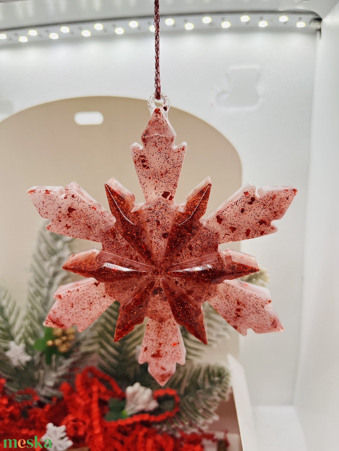 Piros Csillámos Epoxy Hópehely Dísz - karácsony - karácsonyi lakásdekoráció - karácsonyfadíszek - Meska.hu